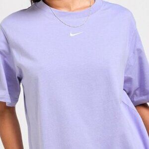 NWT Lilac "The Nike Tee"